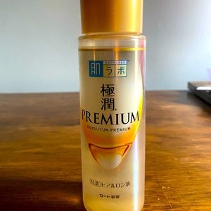 Hada labo hyaluronic acid solution